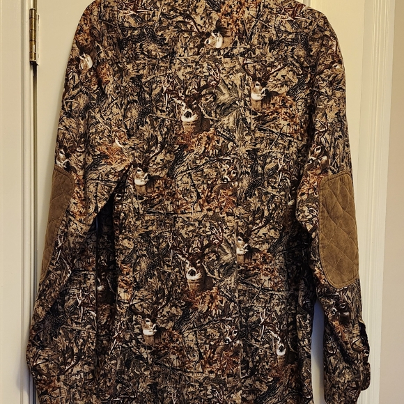 CLEARWATER OUTFITTERS CAMO HUNTING SHIRT LONG SLEEVES  BUTTON UP. XXL - Picture 7 of 10